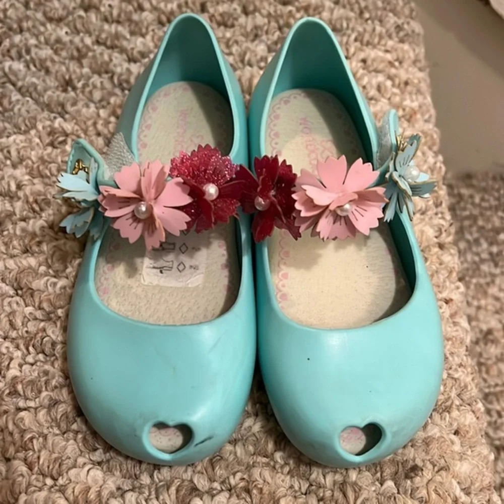 ADORABLE FLOWER GLITTER TODDLER GIRLS SHOES - SIZE 9